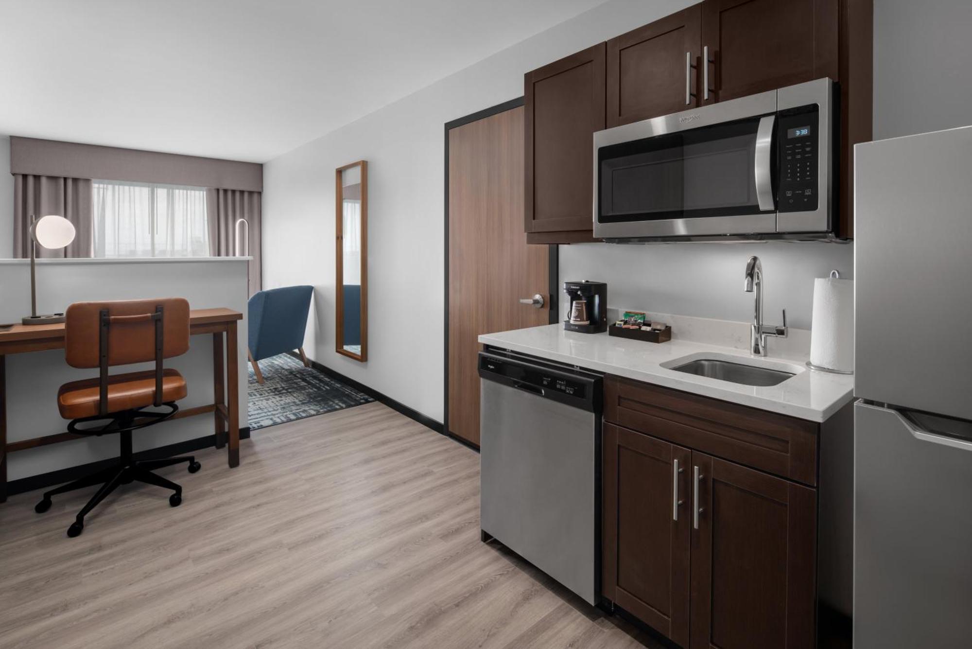 Homewood Suites By Hilton Charlotte Uptown First Ward Exterior photo